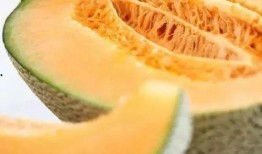 美女吃哈密瓜吗,甜蜜邂逅，尽享夏日清新