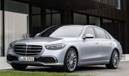 奔驰s吃瓜,一场意外的网络热议