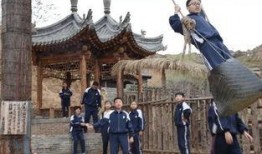 古镇吃瓜群众事件,一场引发热议的街头冲突