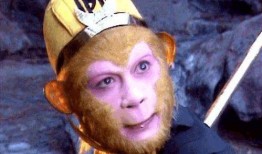 悟空吃瓜搞笑视频,笑料横生，搞笑视频带你领略猴王风采