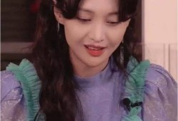 郑爽吃瓜迷惑行为