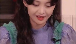 郑爽吃瓜迷惑行为