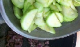 如何炒浦瓜吃,炒浦瓜的简单做法与技巧