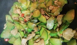 吃肉吃瓜的图片,探寻美食背后的故事