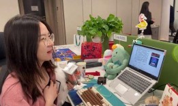 上班人吃同事的瓜,共享午餐背后的职场秘密